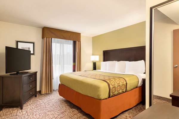 Suite - Baymont Inn & Suites West Augusta - I-20, Exit 196