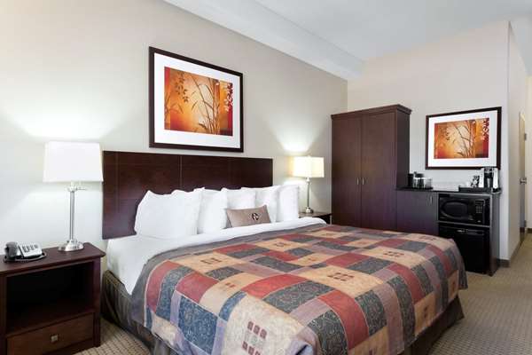  - Ramada Hotel Weyburn