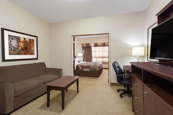 Suite - Ramada Hotel Weyburn