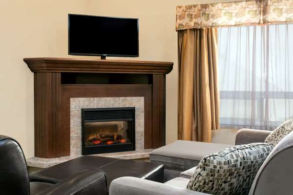 Suite - Ramada Hotel Weyburn