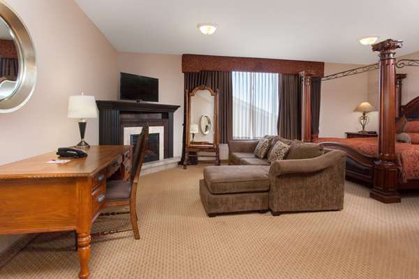  - Ramada Inn Brooks