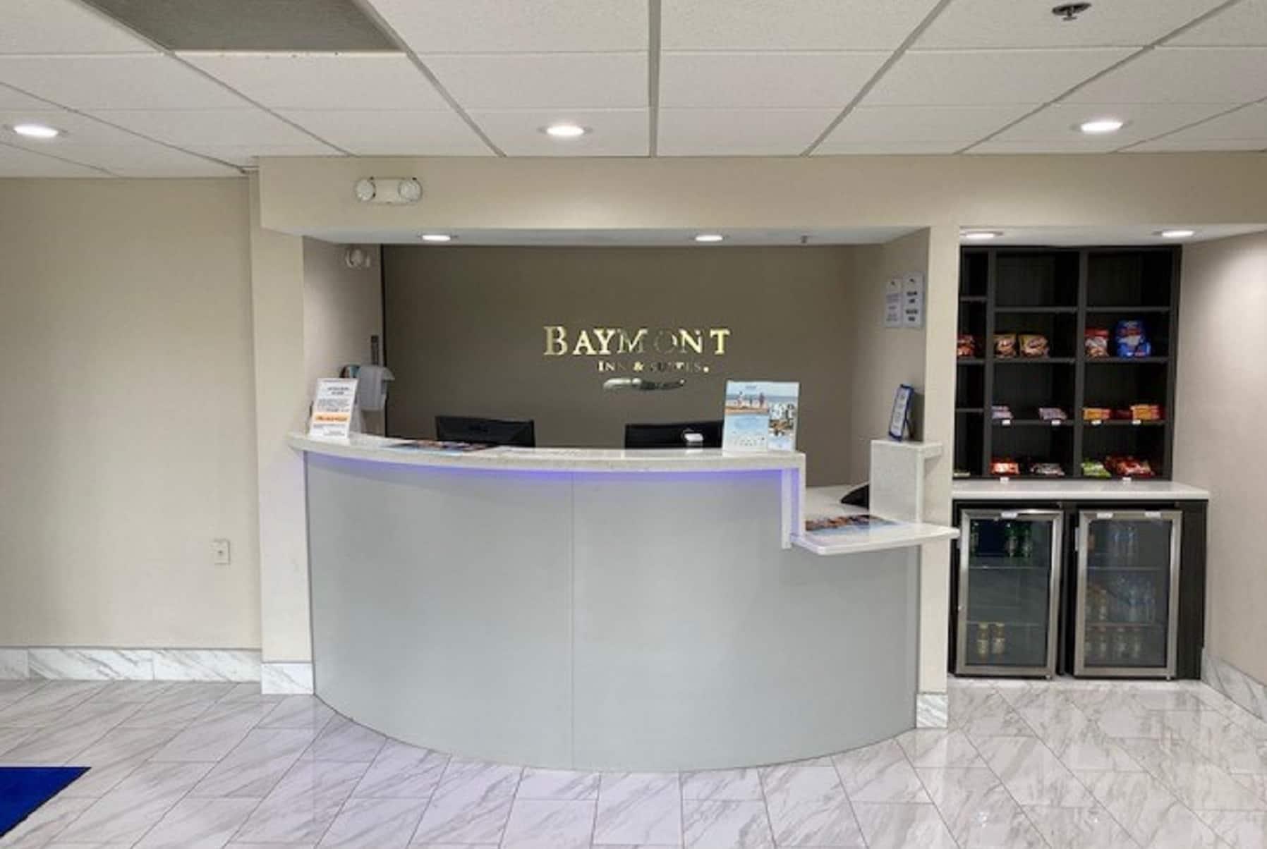 Lobby | Baymont by Wyndham Topeka