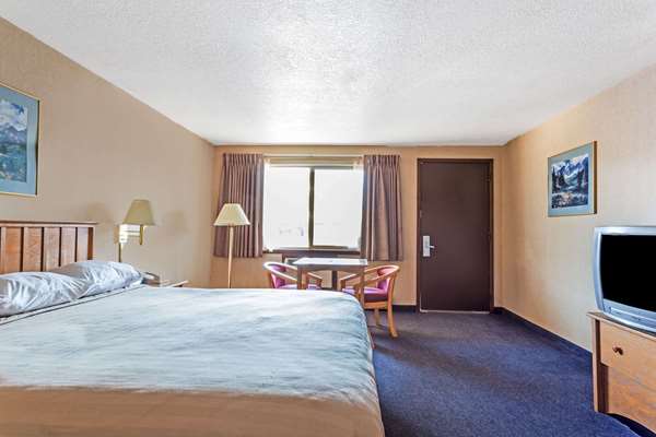  - Travelodge Pioneer Villa Halsey - I-5, Exit 216