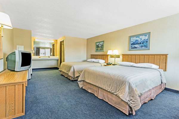  - Travelodge Pioneer Villa Halsey - I-5, Exit 216