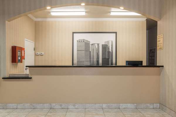  - Super 8 Hotel Brookshire - I-10, Exit 732