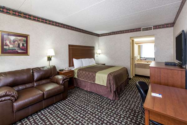  - Days Inn Midland