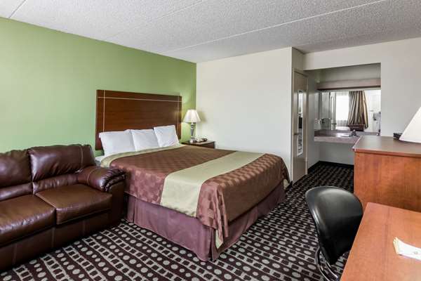  - Days Inn Midland