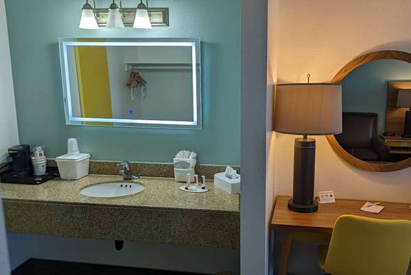  - Days Inn Lake Havasu City