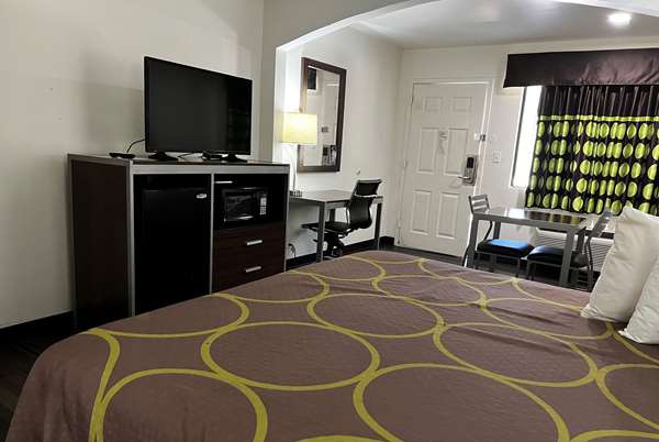  - Super 8 Motel Slidell - I-10, Exit 263