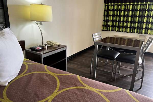  - Super 8 Motel Slidell - I-10, Exit 263