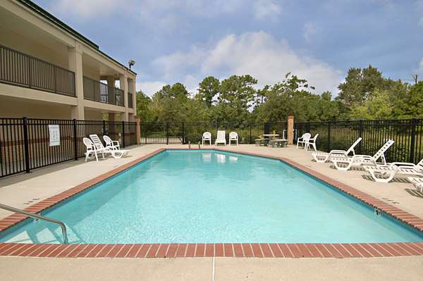 Pool - Super 8 Motel Slidell - I-10, Exit 263