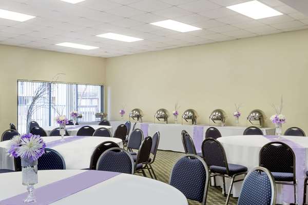  - Days Inn & Suites Clermont