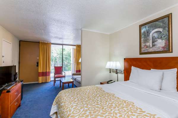  - Days Inn & Suites Clermont