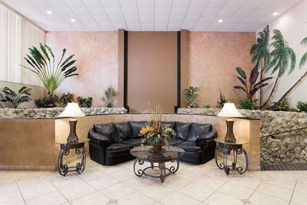  - Days Inn & Suites Clermont