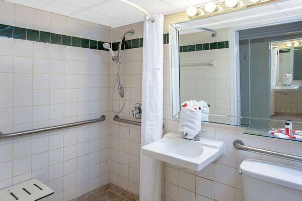  - Days Hotel Thunderbird Beach Resort Sunny Isles