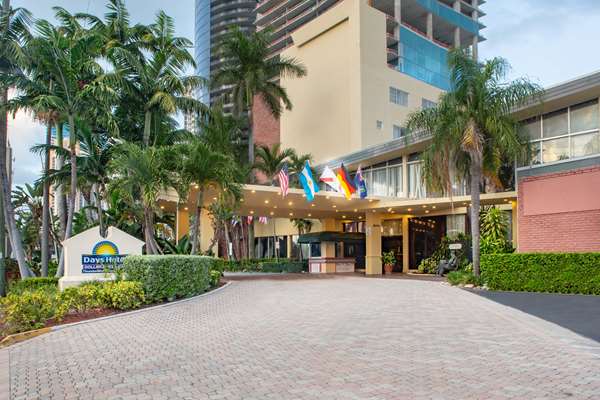 Exterior view - Days Hotel Thunderbird Beach Resort Sunny Isles