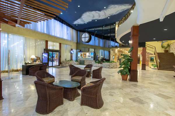  - Days Hotel Thunderbird Beach Resort Sunny Isles
