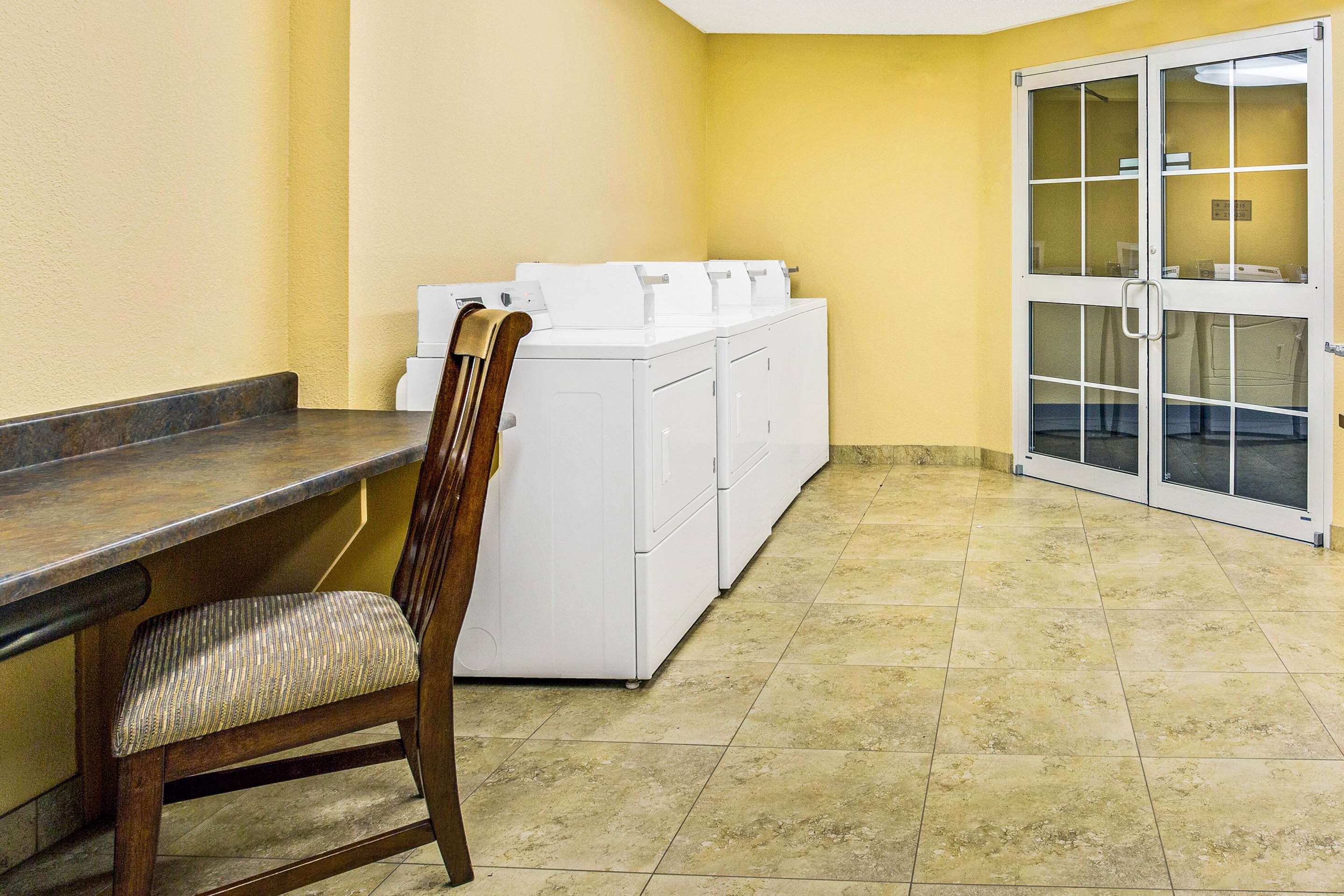 Laundry Room | Super 8 by Wyndham Parker/SE Denver Area