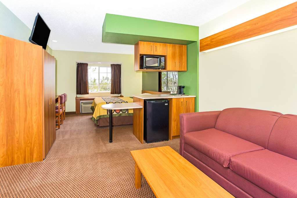 SUPER 8 BY WYNDHAM PARKER/SE DENVER-guestroom-Guest Room,Suite,On-Site.jpg