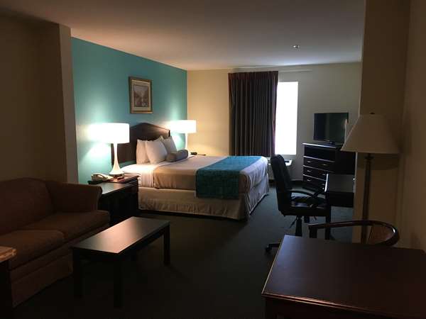  - Howard Johnson Hotel Houma