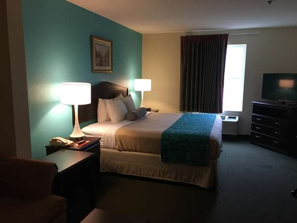  - Howard Johnson Hotel Houma