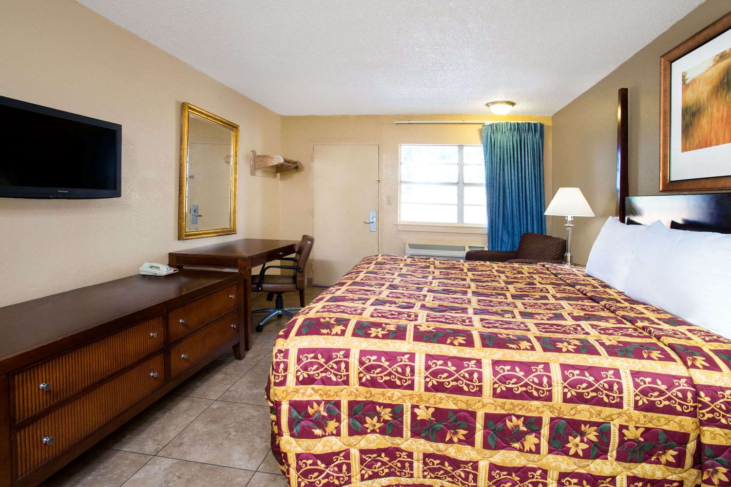 Knights Inn Orlando, FL See Discounts