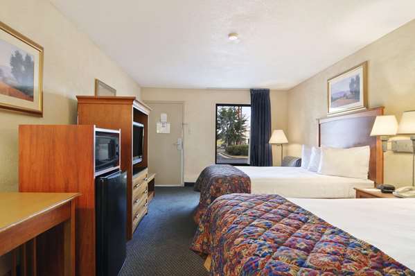  - Baymont Inn & Suites Riverside Drive Macon - I-75, Exit 169