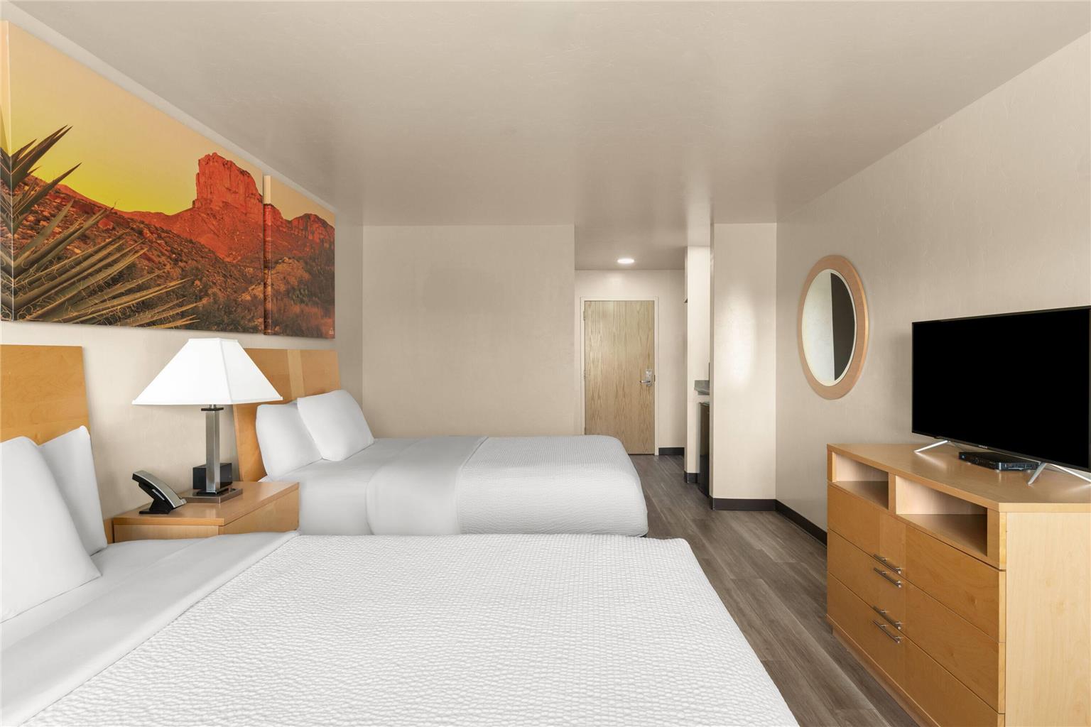 DAYS INN CHINO VALLEY-guestroom-Guest Room,On-Site.jpg