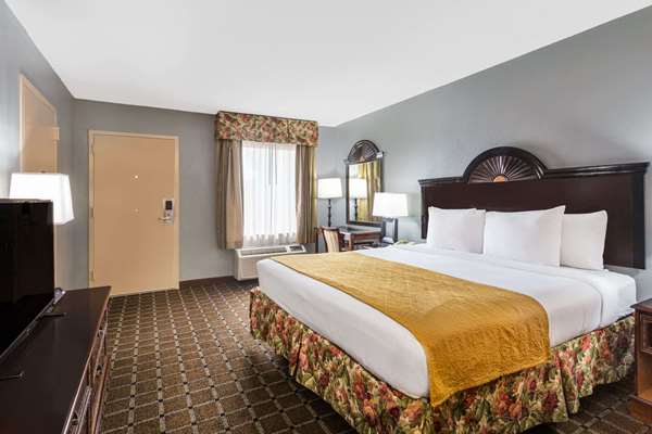  - Baymont Inn & Suites Tillmans Corner - I-10, Exit 15