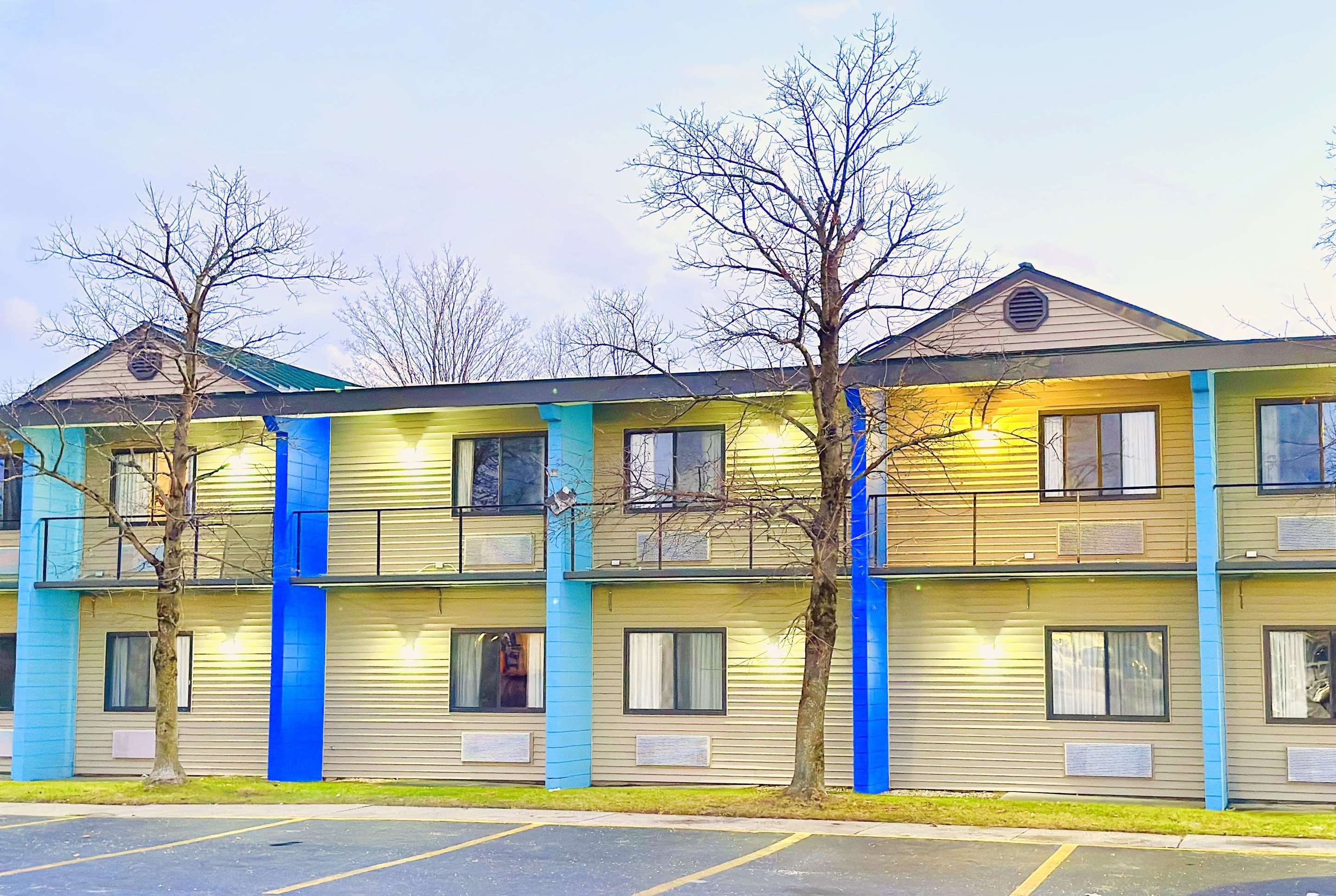 Exterior | Days Inn by Wyndham Rutland/Killington Area