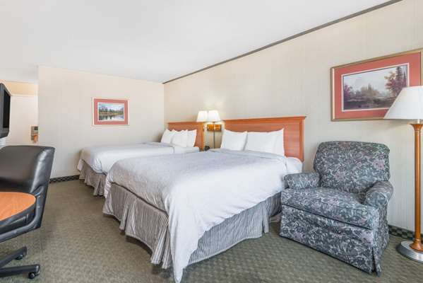  - Howard Johnson Inn Gillette - I-90, Exit 128