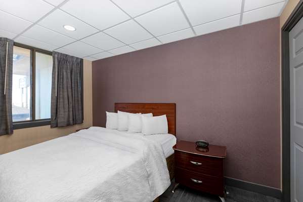 Suite - Howard Johnson Inn Gillette - I-90, Exit 128