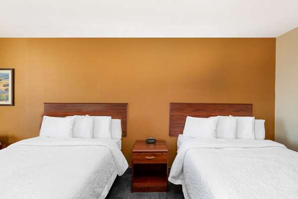  - Howard Johnson Inn Gillette - I-90, Exit 128