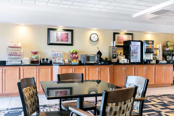  - Wingate by Wyndham Hotel Fairborn