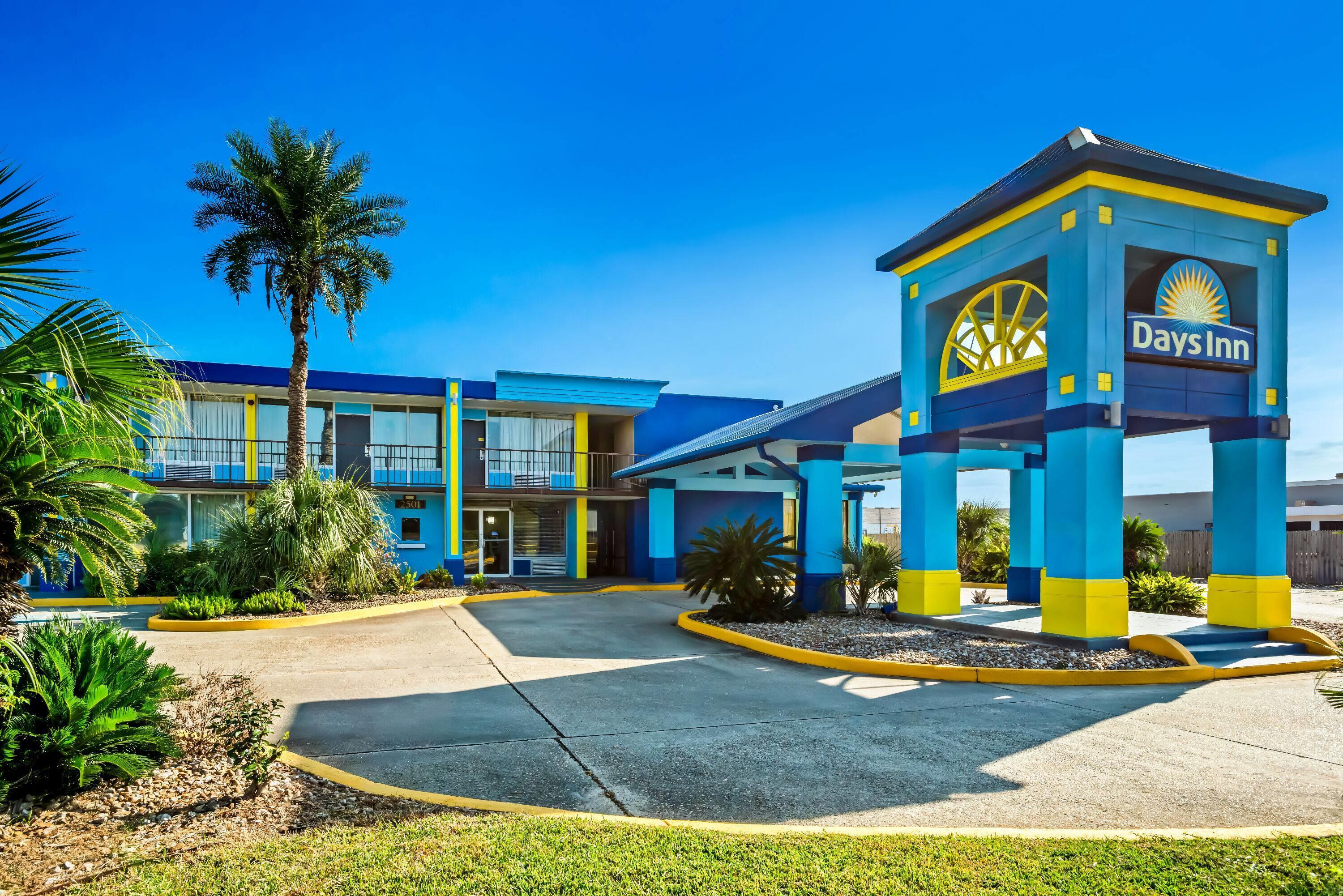 Exterior | Days Inn by Wyndham Lafayette Near Lafayette Airport