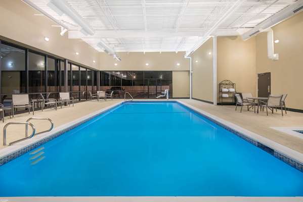 Pool - Wyndham Garden Hotel Texarkana - I-30, Exit 223