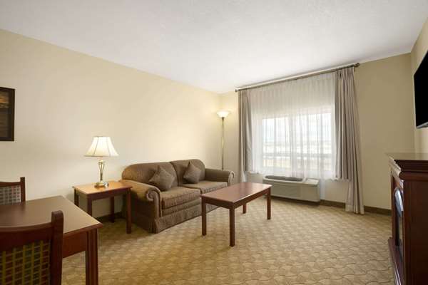 Suite - Days Inn Dawson Creek