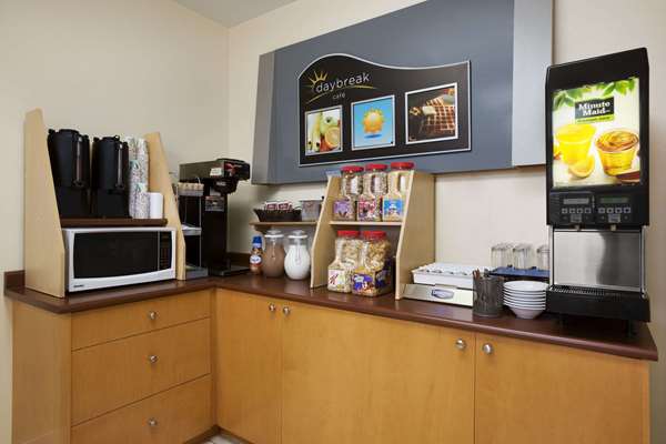 Restaurant - Days Inn Dawson Creek