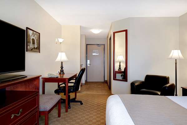  - Days Inn Dawson Creek