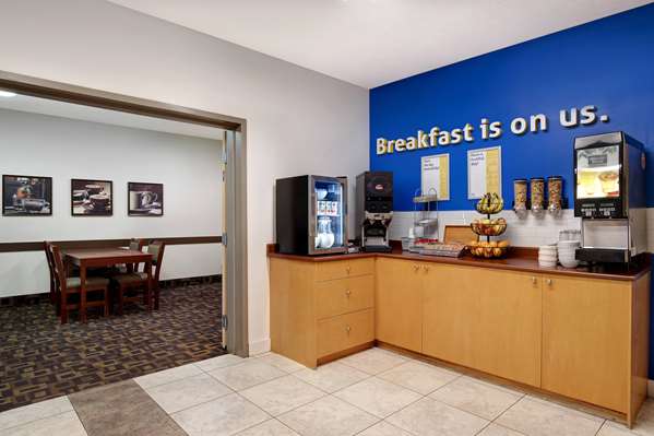 Restaurant - Days Inn Dawson Creek