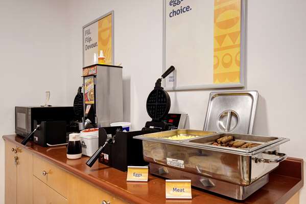 Restaurant - Days Inn Dawson Creek