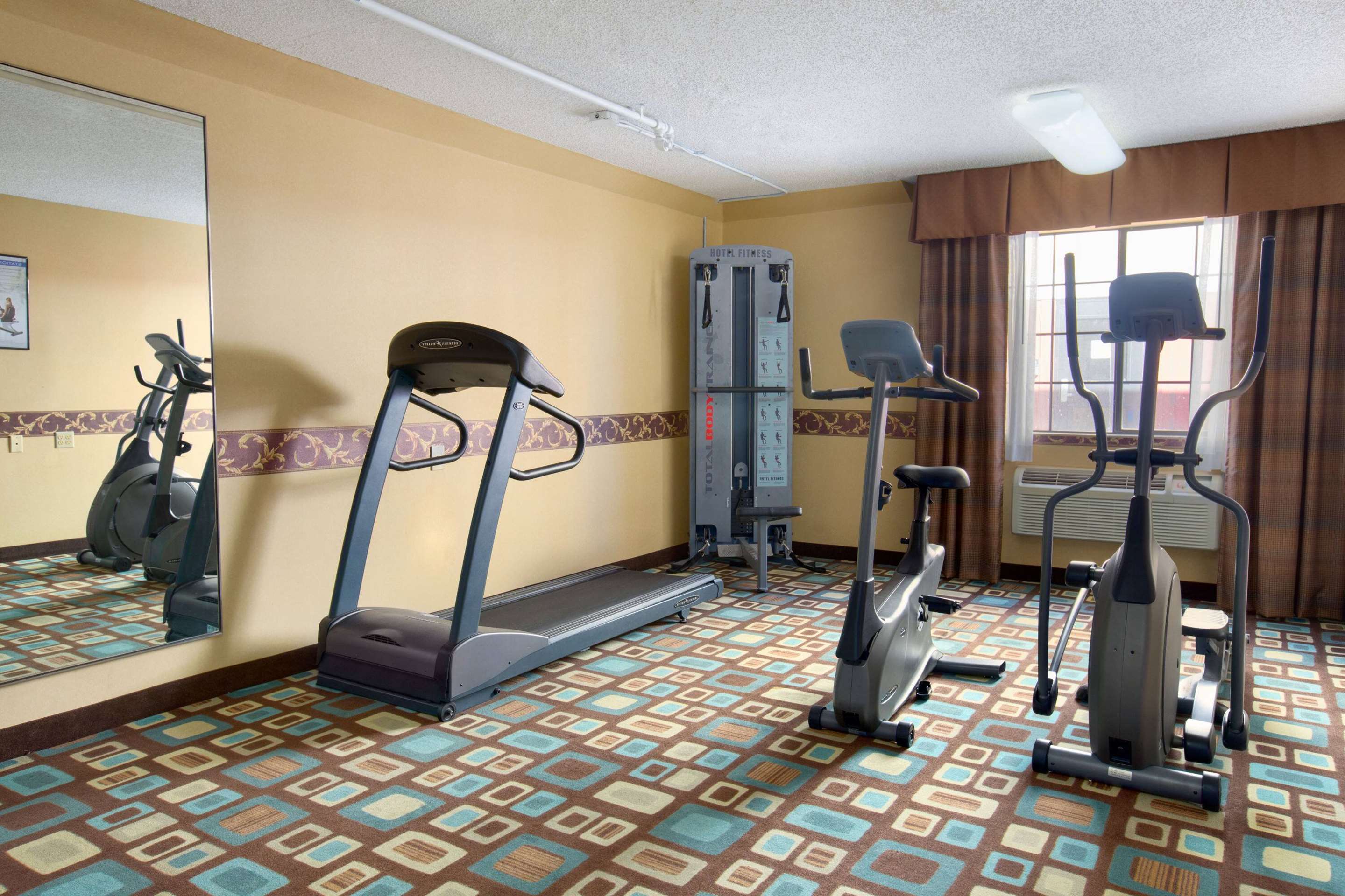 Health club fitness center gym | Baymont by Wyndham Oklahoma City Airport