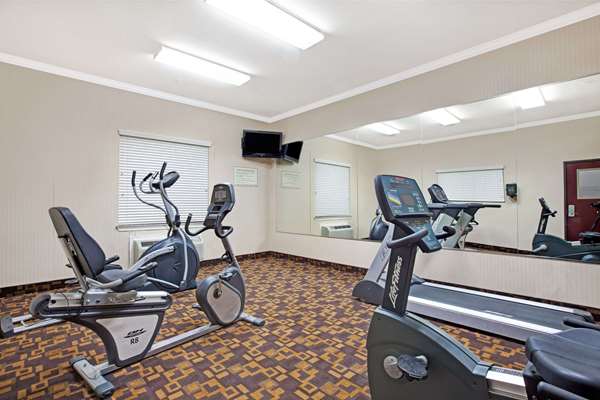 Fitness/ Exercise Room - Super 8 Hotel Greenspoint Houston