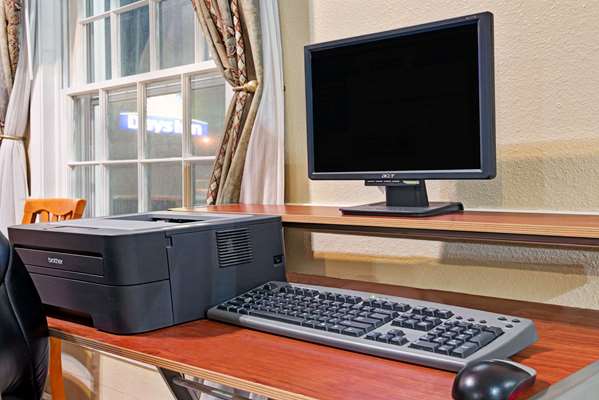 Conference Area - Days Inn Lawrence