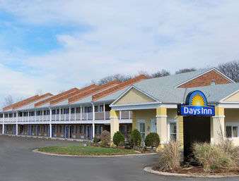Exterior view - Days Inn Lawrence