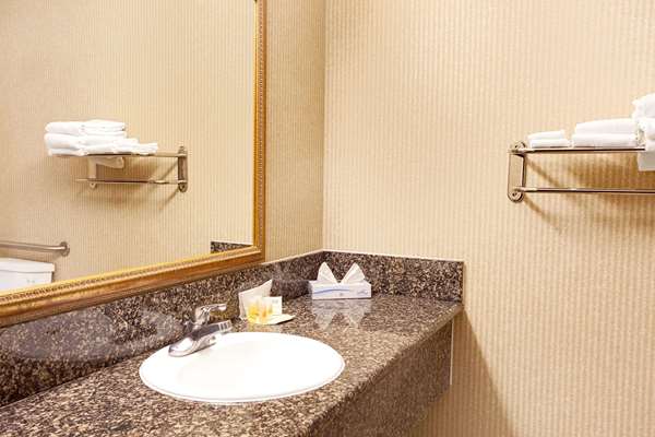  - Days Inn & Suites Artesia