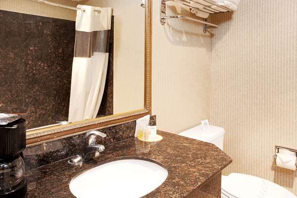  - Days Inn & Suites Artesia