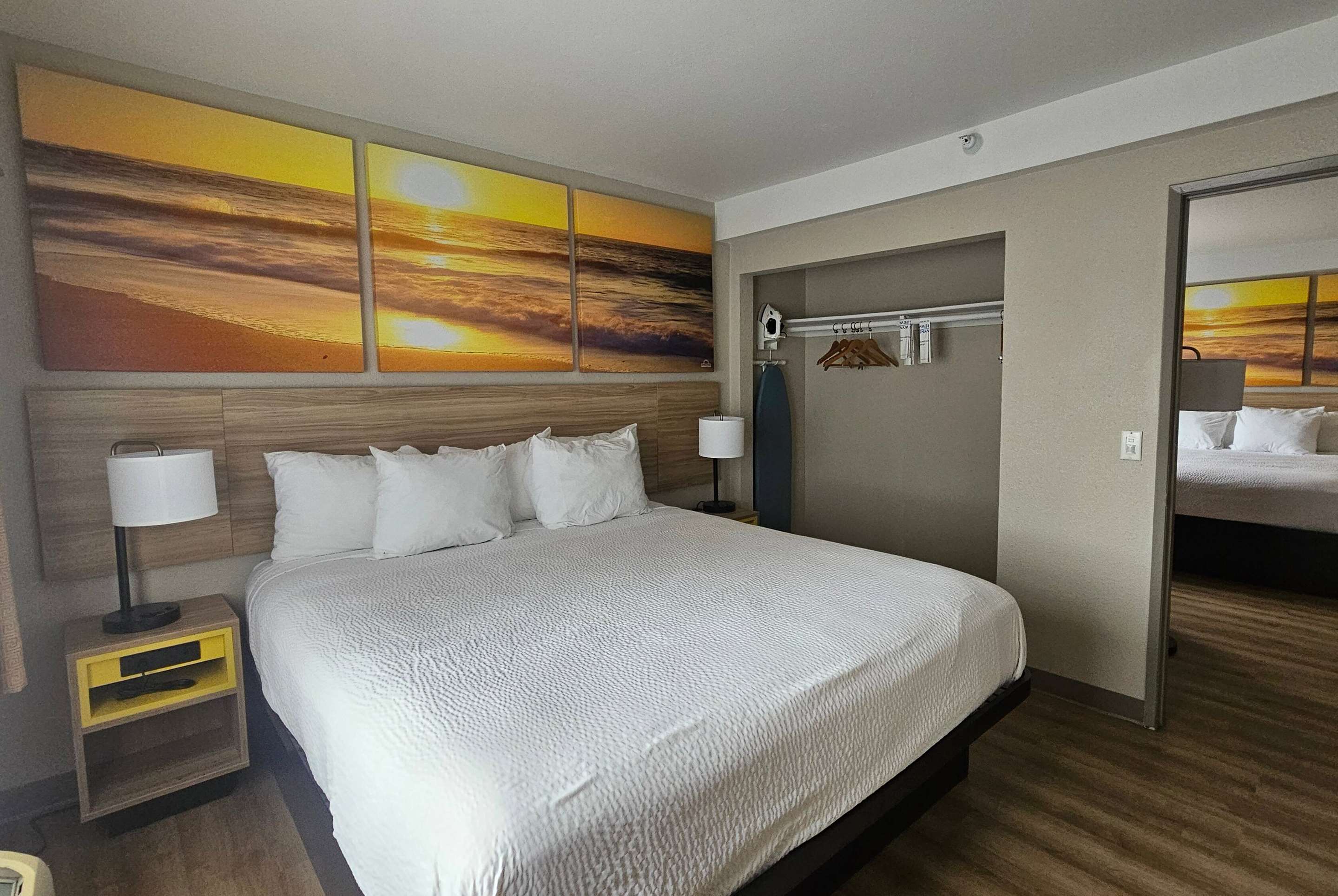 Guest room