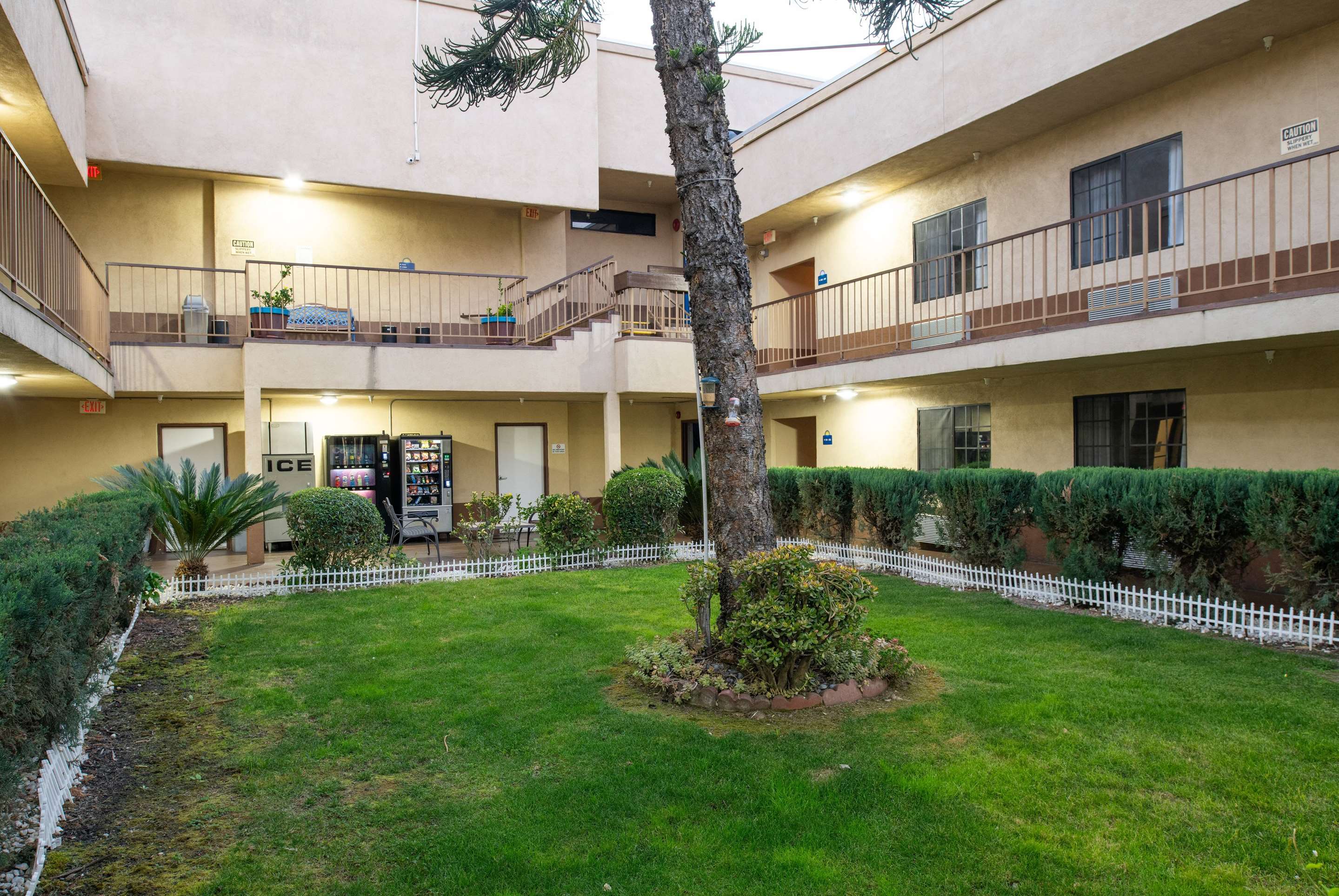 Property amenity | Days Inn & Suites by Wyndham Artesia