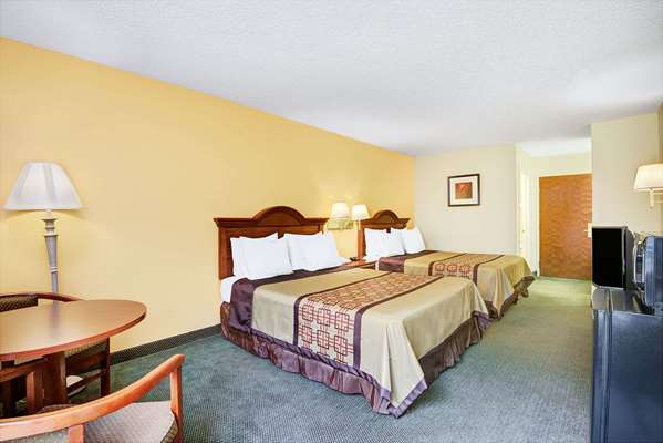  - Days Inn Haw River - I-40 & I-85, Exit 150